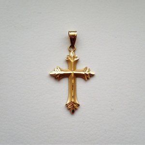 Designer Michael Anthony Solid 14K Yellow Gold Diamond Cut Cross Pendant